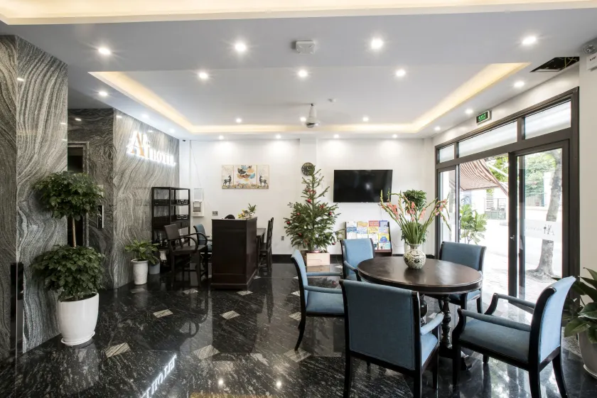AUI Hotel 38 Máy Tơ - Image 1