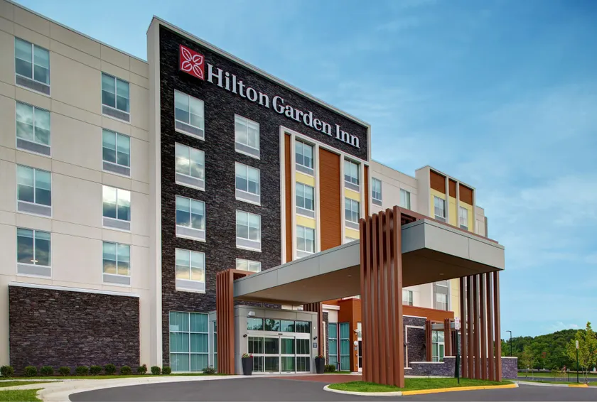 Hilton Garden Inn Manassas - Image 1