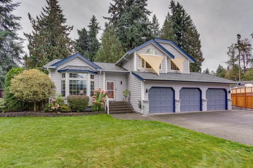 PNW home with Sundance Hot Tub home - Image 1