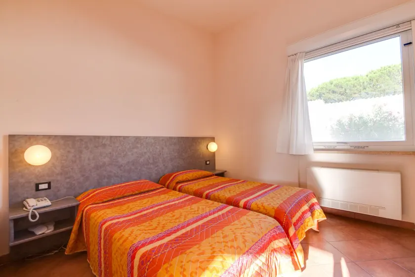 AutoHotel - Image 1