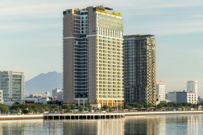 TUI BLUE Han River - 10 Minutes from Da Nang Airport & 07 Minutes Walk to Dragon Bridge - Image 1