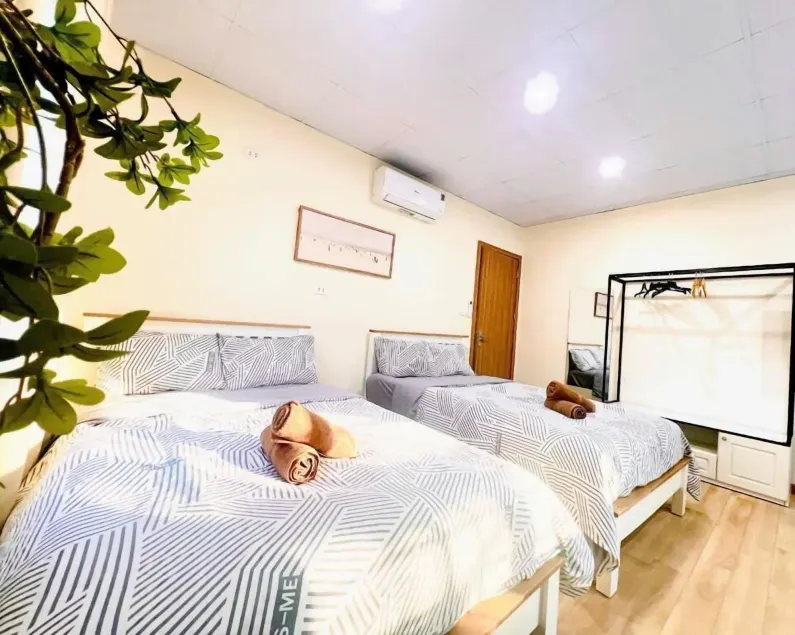 LushStay Hanoi Train Street Central Hoan Kiem - Image 1