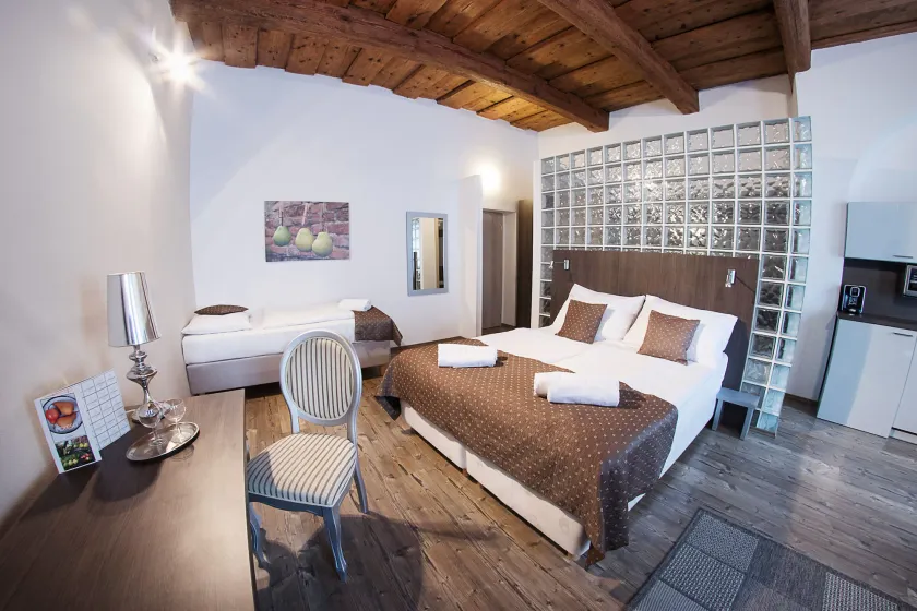 Hotel U Tří hrušek suites & apartments - Image 1