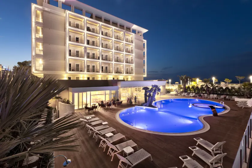 Hotel Ambasciatori - Image 1