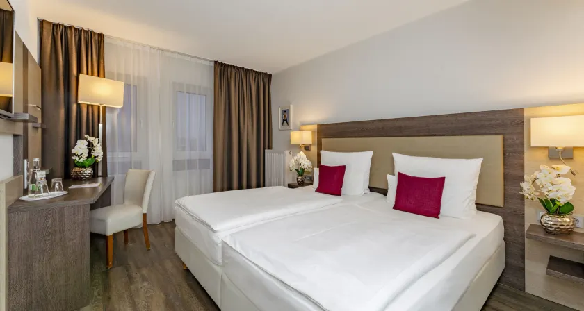 PLAZA INN Karlsruhe Nord - Image 1