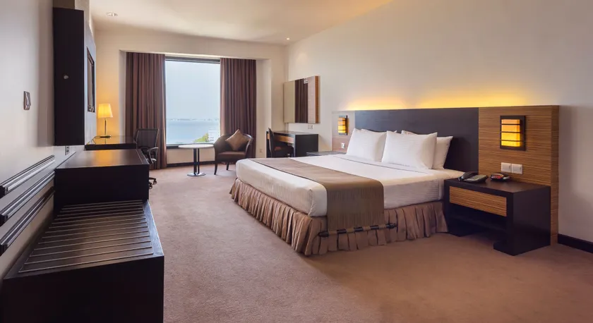 Bayview Hotel Georgetown Penang - Image 1