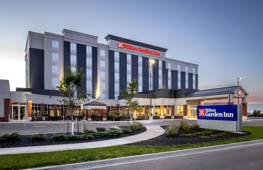 Hilton Garden Inn Winnipeg South - Image 1