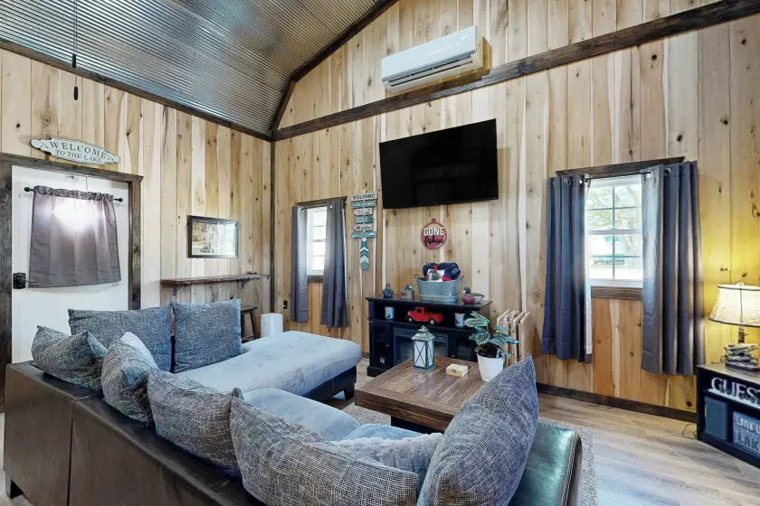 Close to Reelfoot Lake! Dog-friendly Retreat - Image 1