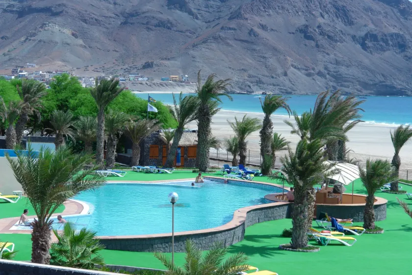 Lam Hotel Foya Branca - Image 1