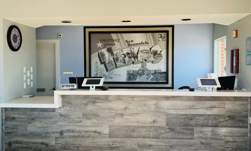 Hill Country Inn & Suites - New Braunfels, Gruene - Image 1