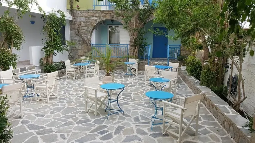 Aratos Hotel - Image 1