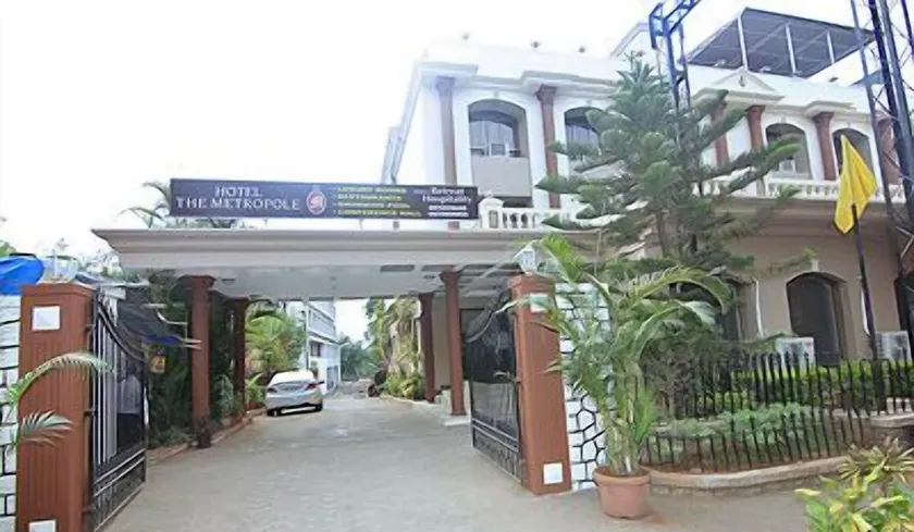 Hotel The Metropole - Image 1