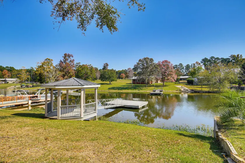 Walk to Marina! Prosperity Home w/ Screened Porch - Image 1
