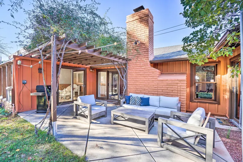 1 Mi to Cathedral Rock Trailhead: Home w/ Sunroom - Image 1