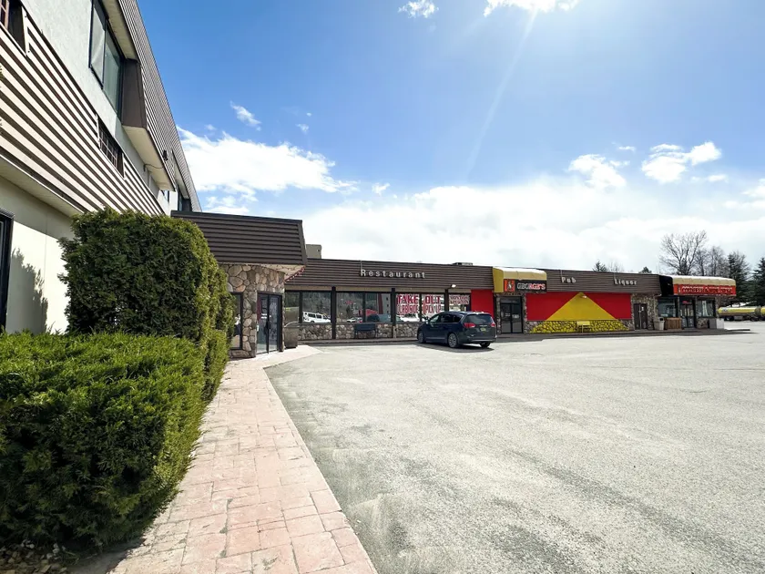 Northern Motor Inn - Image 1
