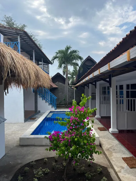 Seaside Hotel - Image 1