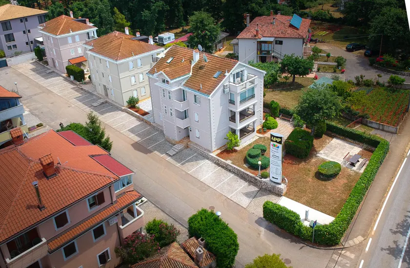 Apartments and Rooms Degra - Image 1