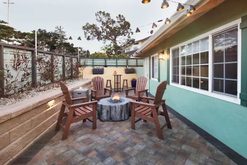 Villa Franca Inn - Image 1