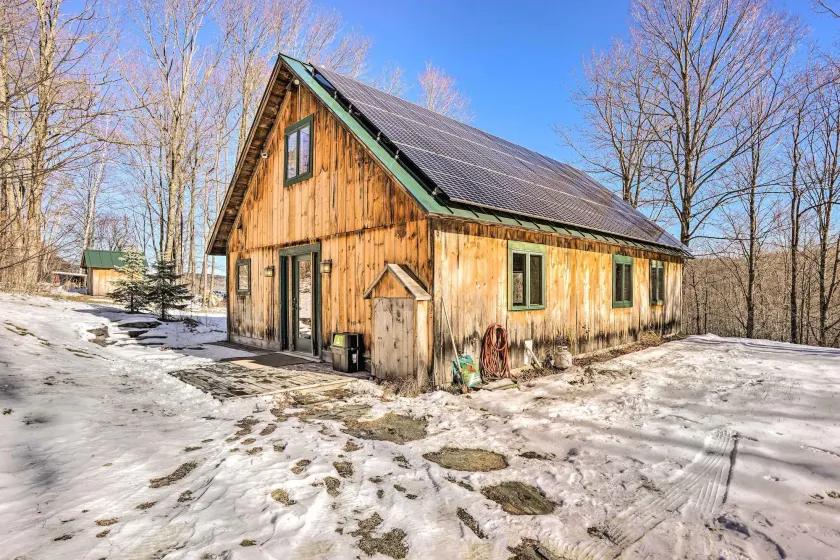 8 Mi to Okemo Mtn: Charming Ludlow Studio! - Interior