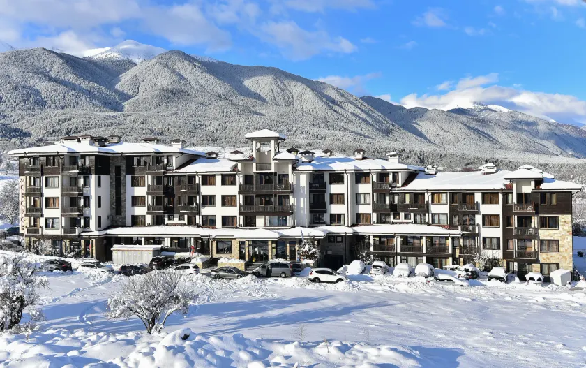 St George Ski & Holiday - Half Board & All Inclusive - Image 1