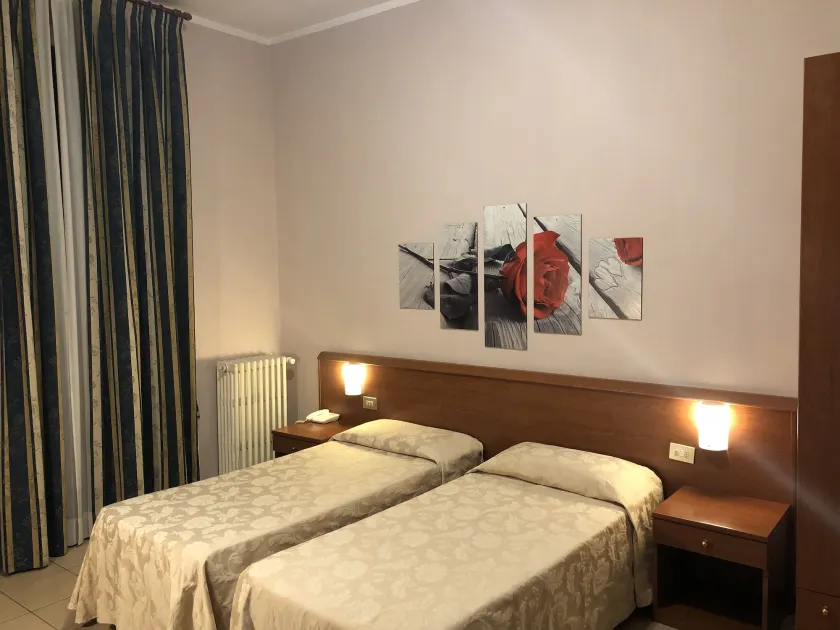Hotel Paradiso - Image 1