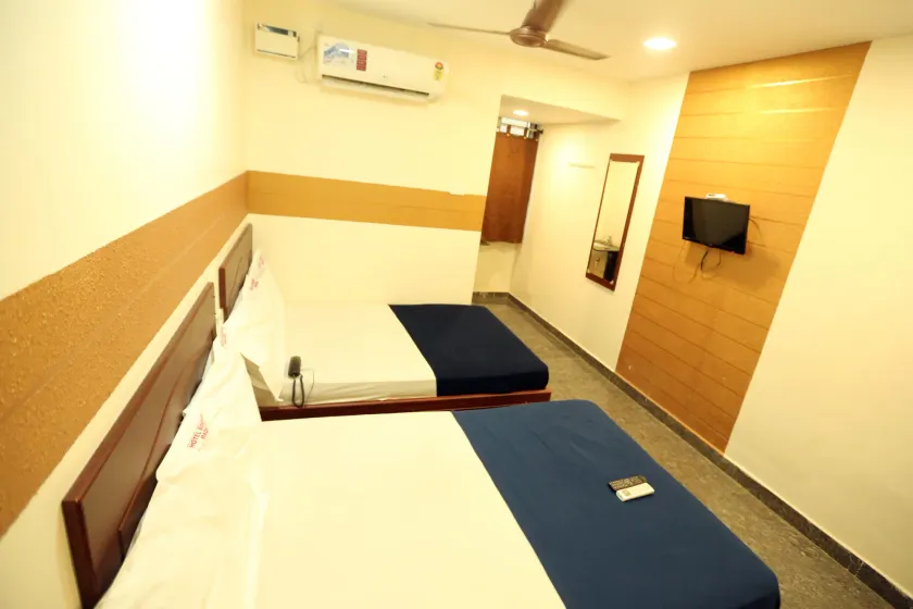 HOTEL BOOPATHI Madurai - Image 1