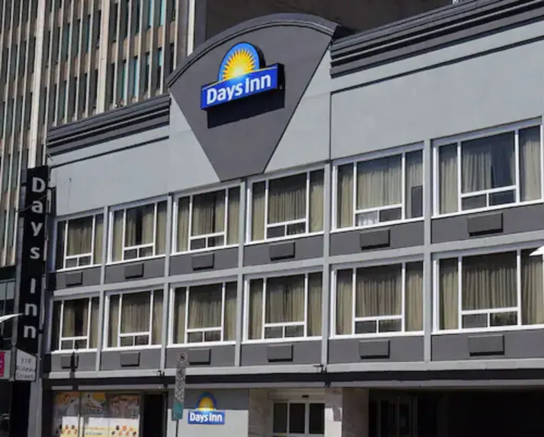 Days Inn by Wyndham Ottawa - Image 1