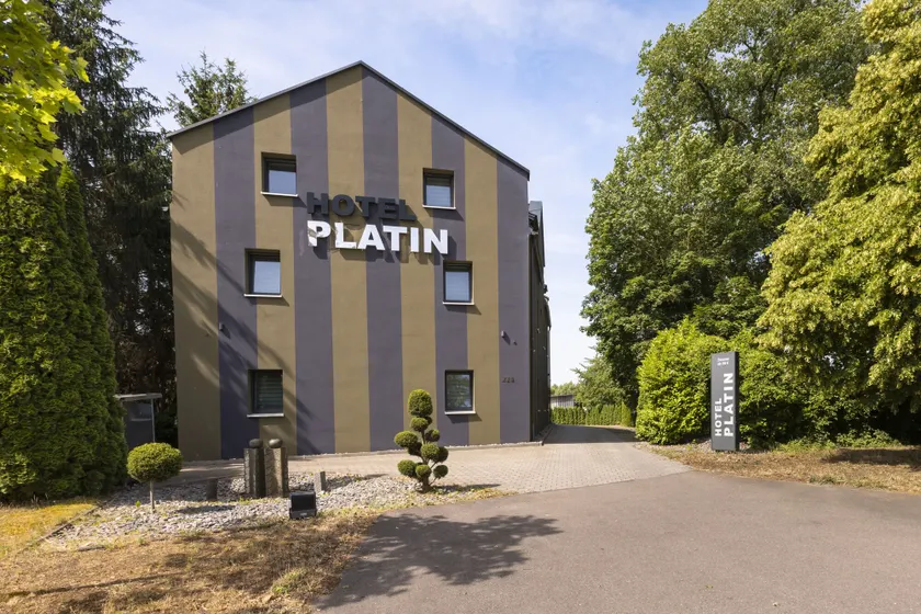 Hotel Platin - Image 1