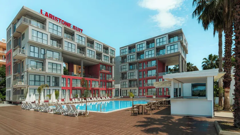 Laristone Suite Spa Hotel - Image 1