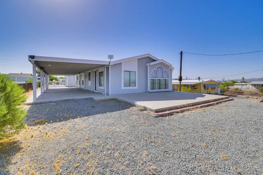 5 Mi to River: Topock Boating & Off-roading Oasis! - Image 1