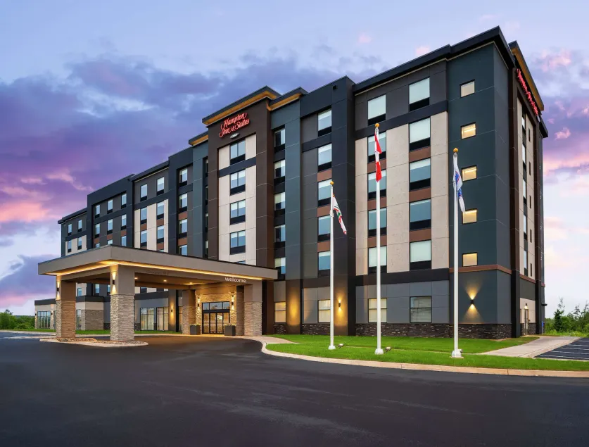 Hampton Inn & Suites Charlottetown - Image 1