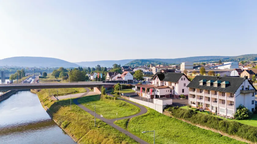 Hotel Straubs Schöne Aussicht - Image 1