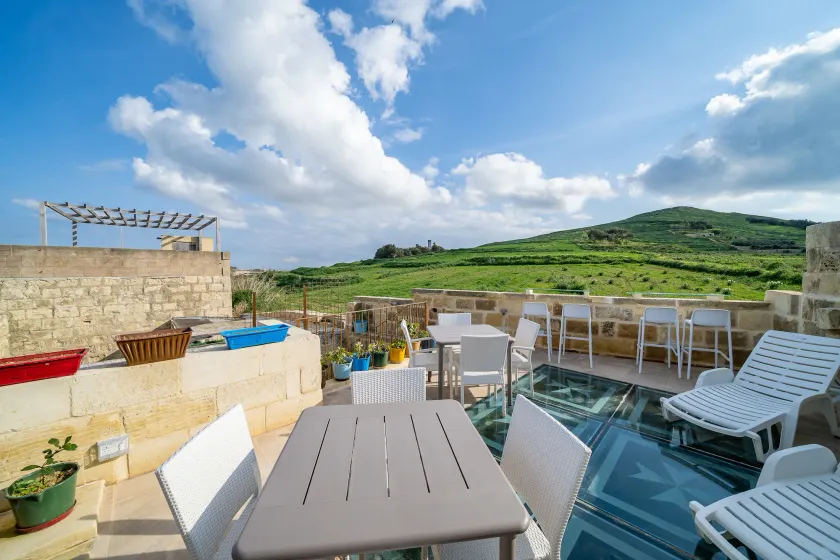 Ta Pinu Guesthouse - Image 1