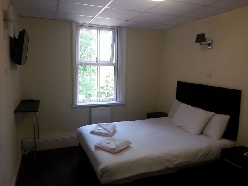 Park hotel - Image 1