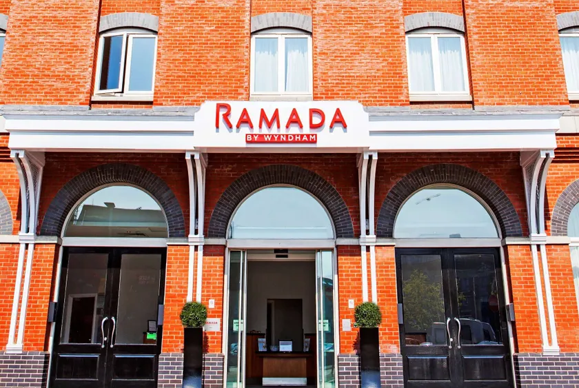 Ramada by Wyndham Belfast - Image 1