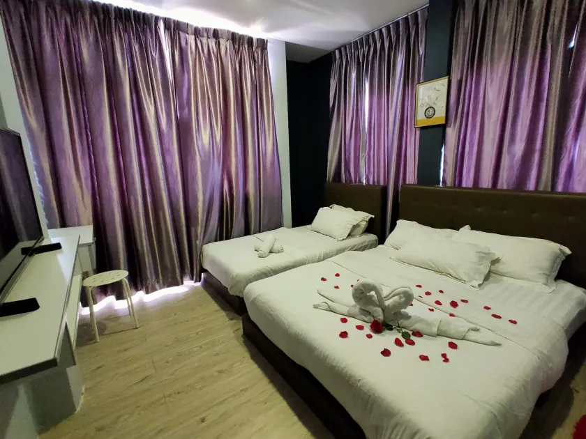 The b'Hotel - Image 1