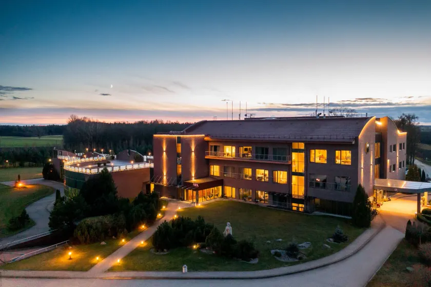 Harmony Park Hotel & SPA - Image 1