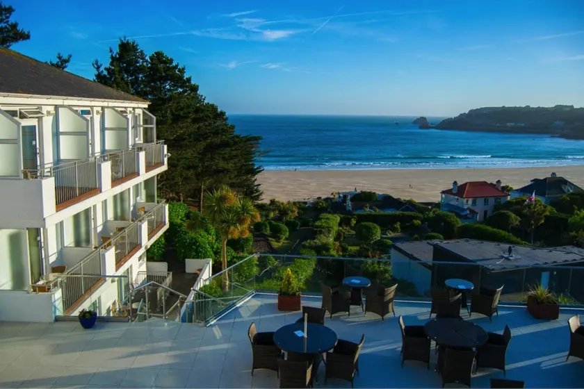 Biarritz Hotel - Image 1