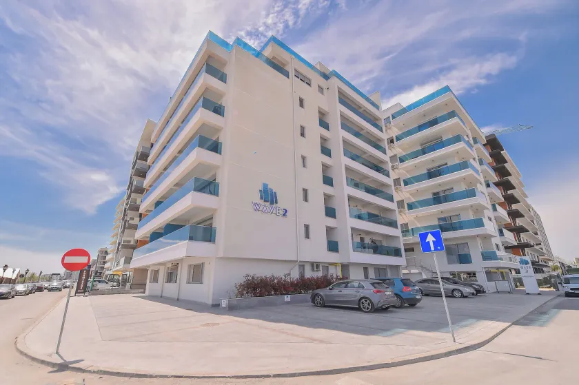 WAVE 2 Promenada Apartments - Image 1