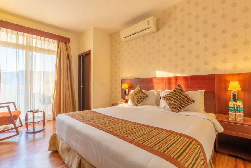 Rosewood Apartment Hotel - Image 1