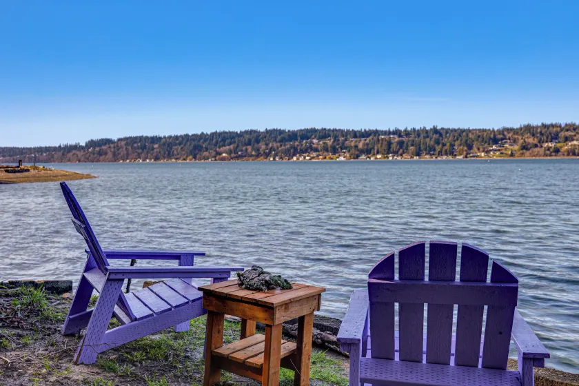 Walk to Beach! Scenic 'wine Studio' in Gig Harbor - Image 1
