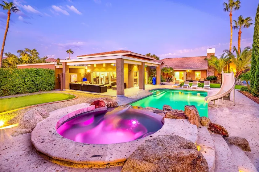 Hidden Paradise - Image 1