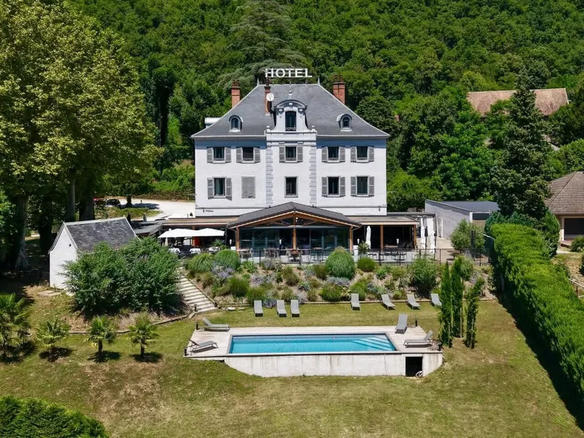 Hôtel Restaurant Le Repère - Image 1
