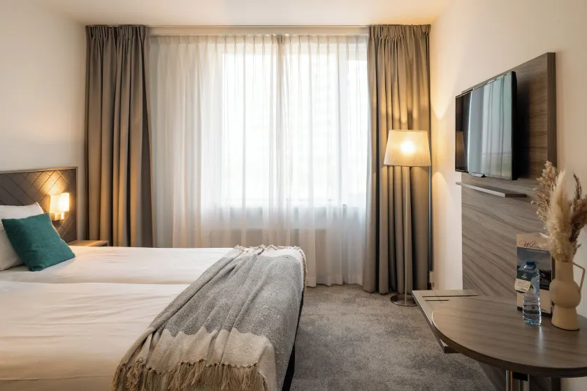 Churchill hotel Terneuzen - Image 1