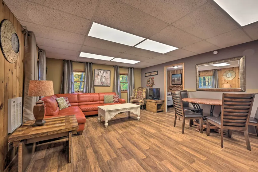 ‘John Wayne' Apartment - Deck, BBQ, Horses On-Site - Image 1
