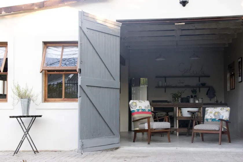Avo&Oak Guesthouse - Image 1