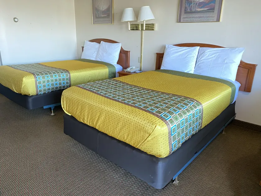 Parkview Motel - Image 1
