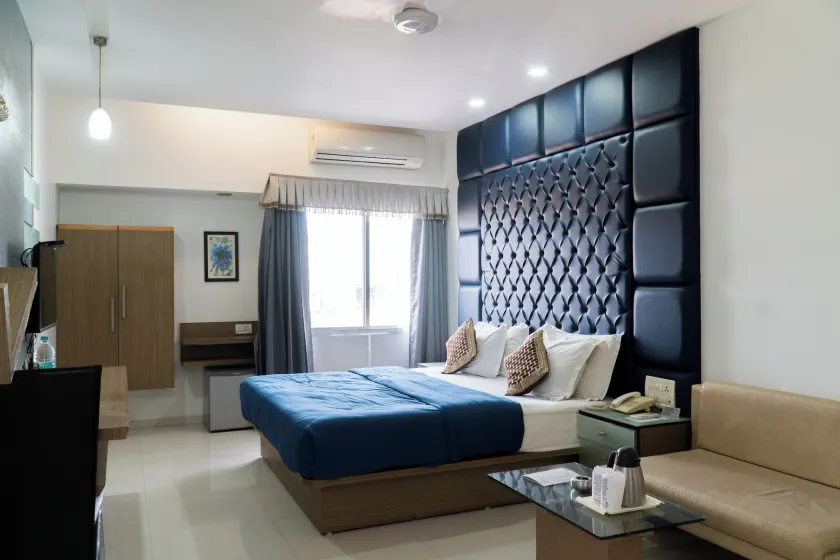 The Horizon Hotel - Image 1