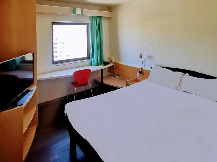 Hotel ibis Leiria Fatima - Image 1