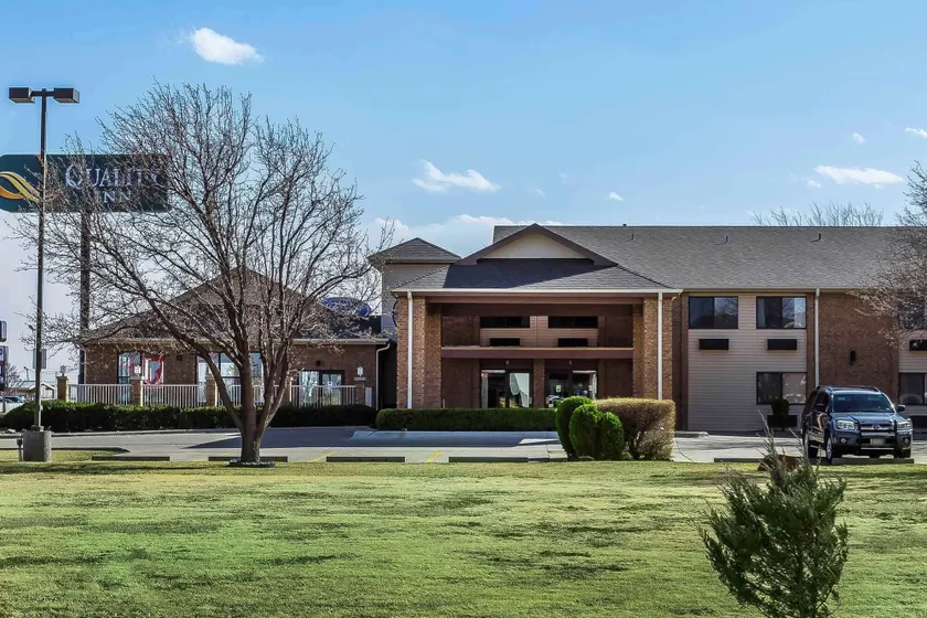Quality Inn Dumas - Image 1